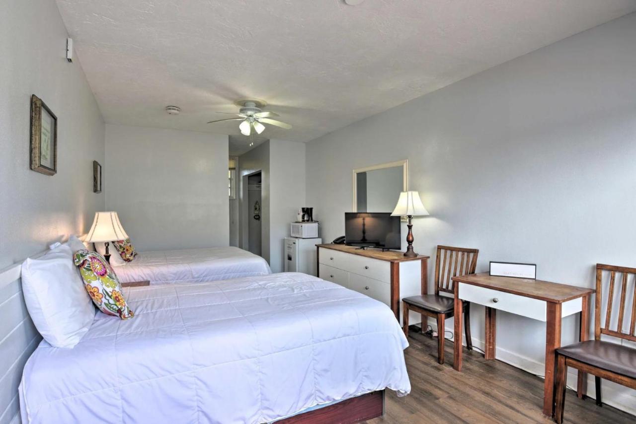 Coastal Waters 108-109- 2 Bedroom 2 Bath Pool Side Condo! New Smyrna Beach Εξωτερικό φωτογραφία